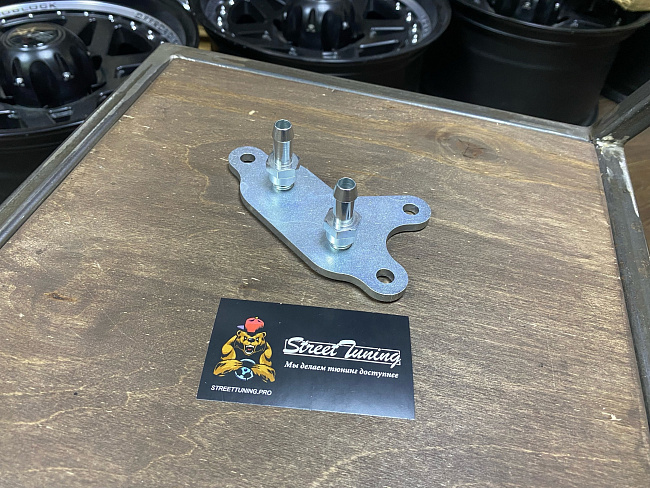 картинка Адаптер-переходник для подключения внешнего радиатора АКПП Mazda магазин  StreetTuning 