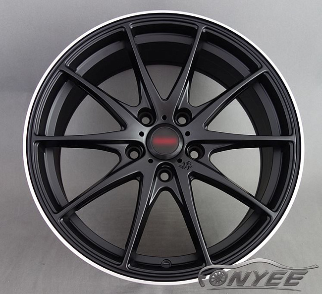 картинка Новые диски Rays G25 R17 5X114,3 ET40 J7 черные матовые + серебристая окантовка магазин  StreetTuning 