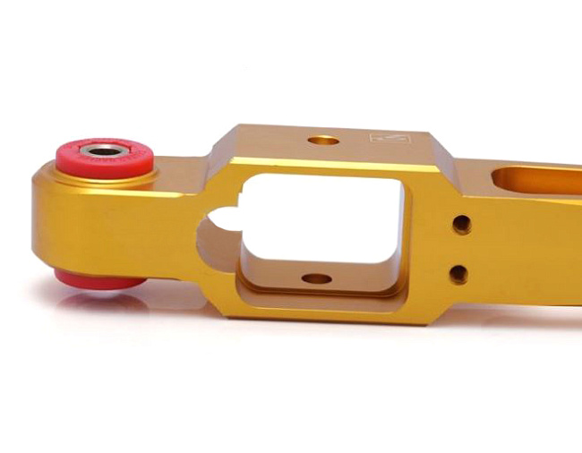 картинка Задние нижние рычаги Epman для Mitsubishi Mirage 97-01 г и Mitsubishi EVO 1 2 3 CE9A, золотистый магазин  StreetTuning 