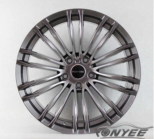 картинка Новые диски BMW style 142 R18 5x120 ET20 J9,5 темно-серебристые магазин  StreetTuning 