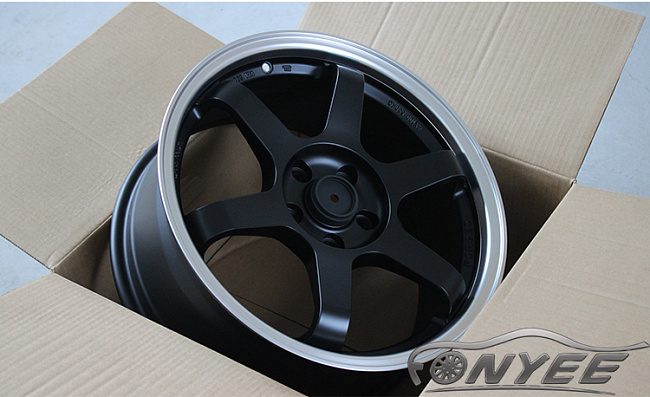 картинка Новые диски Rays TE37 R17 5X112 ET38 J7,5 черные матовые + хром полка магазин  StreetTuning 