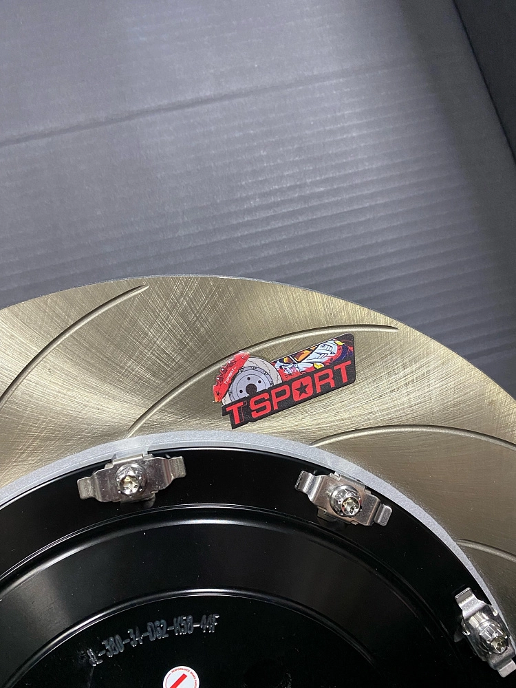 картинка Передняя тормозная система TSPORT для Geely Monjaro от магазина  StreetTuning