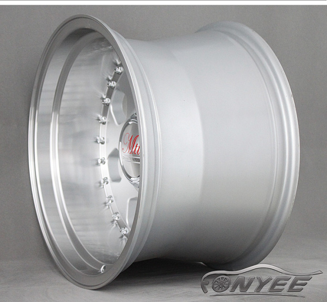 картинка Новые диски Daytona R16 6х139,7 ET-44 J10 серебристые + полированная полка магазин  StreetTuning 