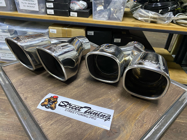 картинка Насадки на глушитель Borla двойные, 90х83 мм. ХРОМ магазин  StreetTuning 