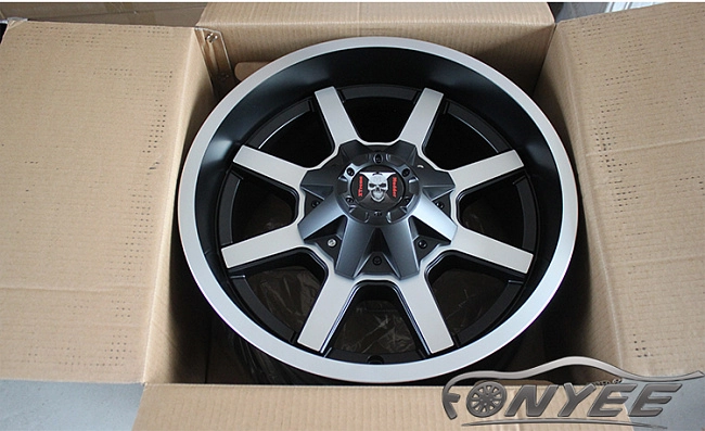 картинка Новые диски Mudder Xtreme XM-304 R17 5x114,3/127 ET0 J9 серебро + черный мат магазин  StreetTuning 