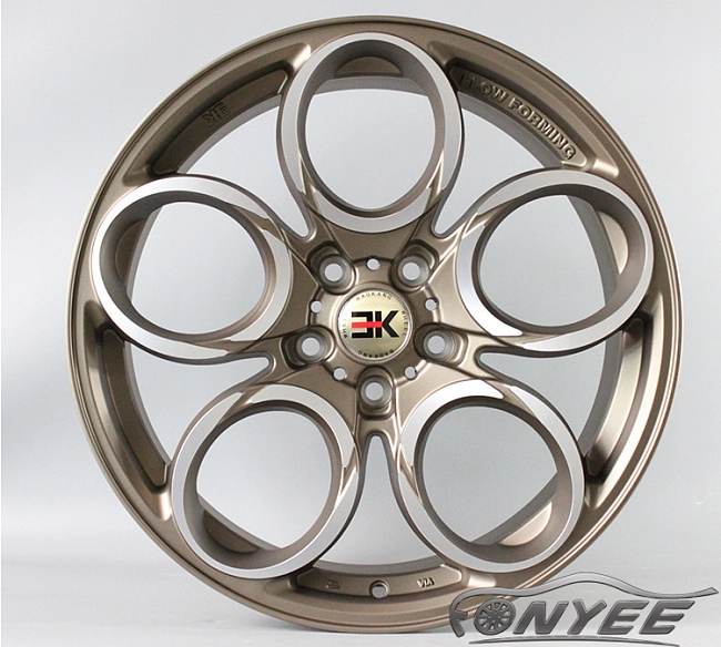 картинка Новые диски KE Flow Forming модель 3 R18 5X114,3 ET40 J8 бронза + серебро магазин  StreetTuning 