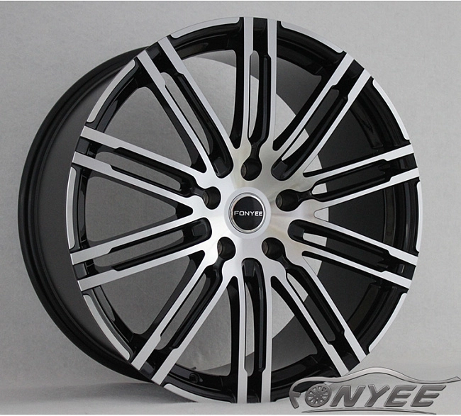 картинка Новые диски Porsche Macan wheels R22 5x130 ET45 J9,5 черный глянец + серебро магазин  StreetTuning 
