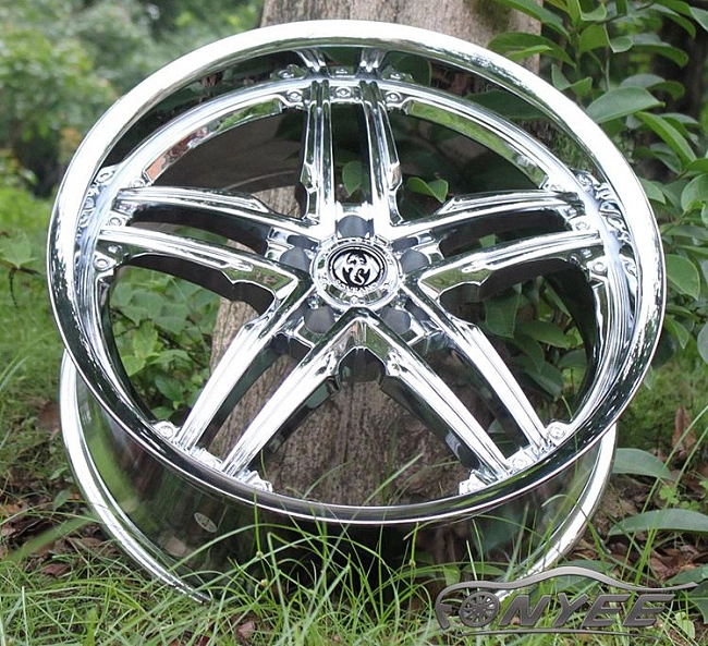 картинка Новые диски Sovrano S13 R20 5X114,3 ET15 J8,5 хром магазин  StreetTuning 
