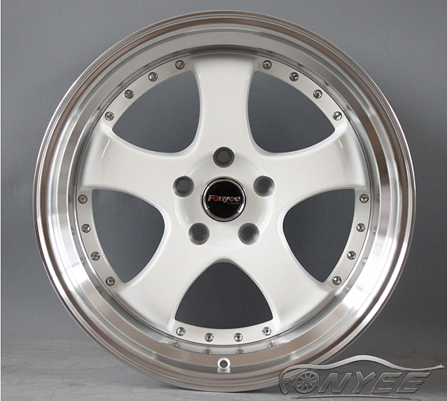 картинка Новые диски JNC 017 R17 5X114,3 ET20 J9 белый + серебро магазин  StreetTuning 