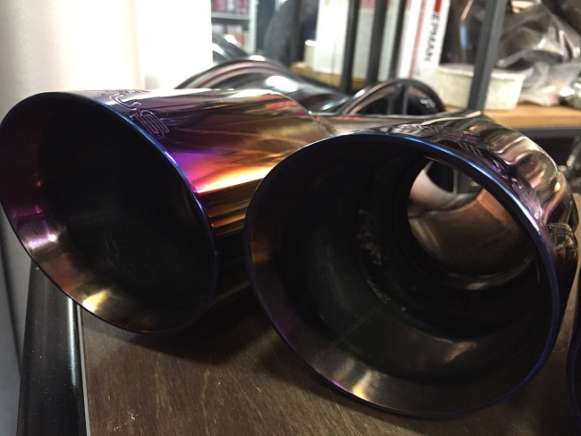 картинка Насадки на глушитель Remus двойные комплект- 2 шт 63 х 89 мм магазин  StreetTuning 