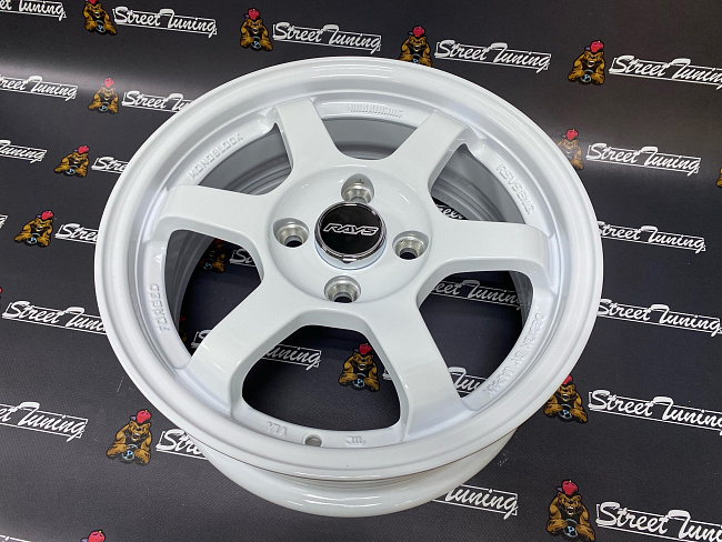 картинка Новые диски Rays TE37 R14 J5.5 ET30 4x100 белые магазин  StreetTuning 