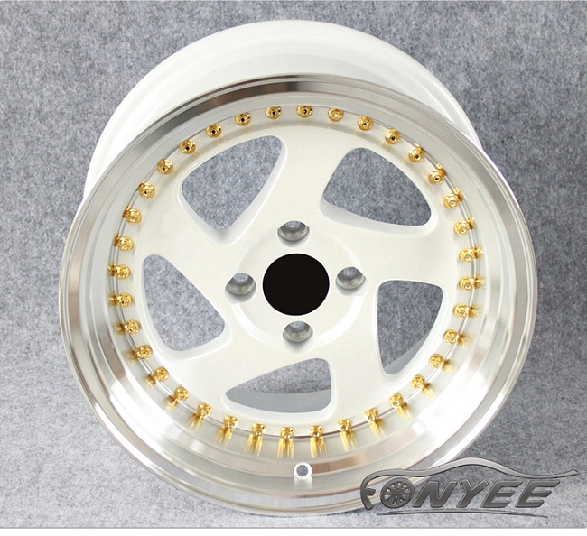 картинка Новые диски Rotiform TMB Flat R16 4х100 ET20 J8 белый глянец + полированная полка магазин  StreetTuning 
