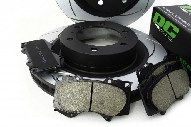 картинка КОМПЛЕКТ ПЕРЕДНИЙ:Тормозные диски DBA 2736S T2+колодки DC brakes sHD Toyota PRADO 150 / Lexus GX460 магазин  StreetTuning 