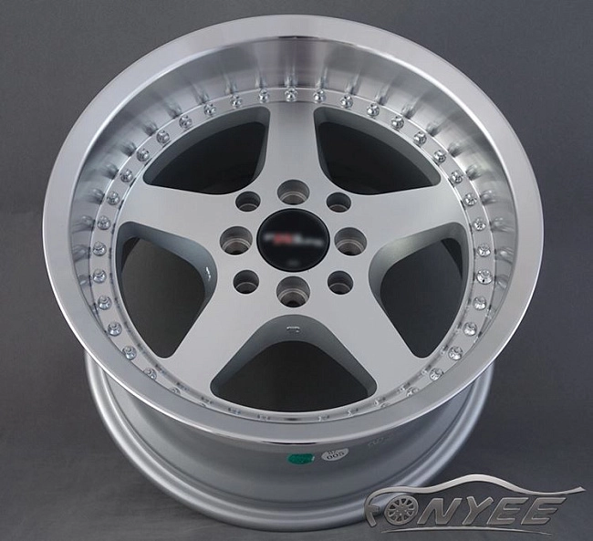 картинка Новые диски Proracing R15 4х114,3-4х100 J7 ET35 серебро магазин  StreetTuning 