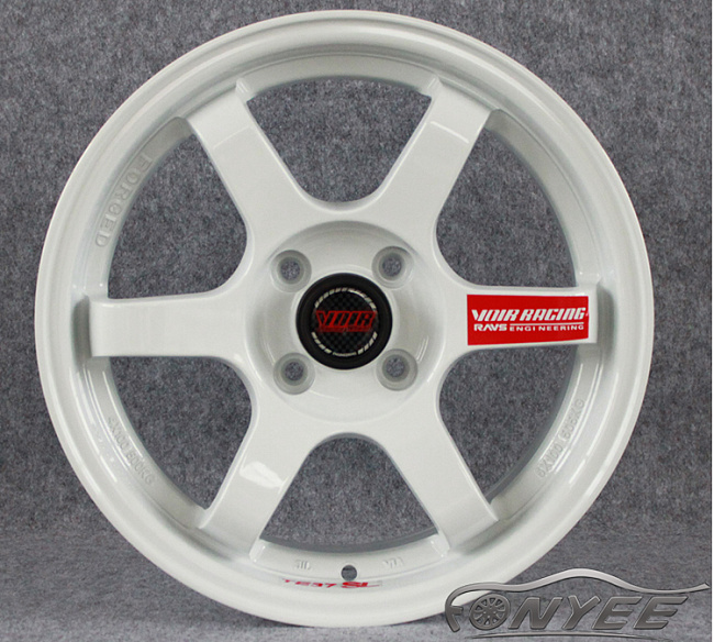 картинка Новые диски Rays TE37 R15 4X100 ET38 J6,5 белый глянец магазин  StreetTuning 