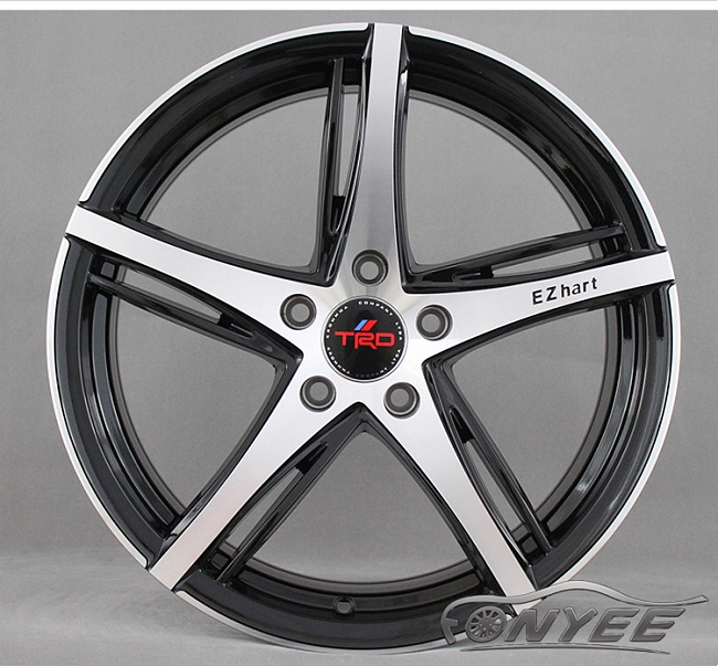 картинка Новые диски Ezhart R18 5x114,3 ET35 J8 черный мат + серебро магазин  StreetTuning 