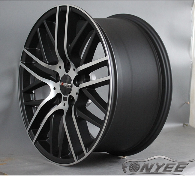 картинка Новые диски BMW 650 M STYLE R18 5X114.3 ET38 J8,0 черные+серебро магазин  StreetTuning 