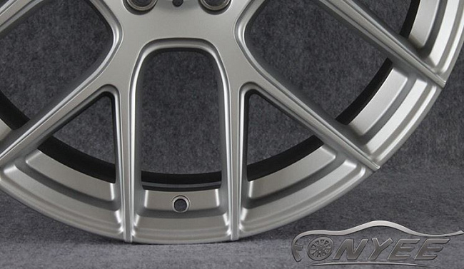 картинка Новые диски ADV7.1 MV2 R19 5X112 ET35 J8,5 серебро магазин  StreetTuning 