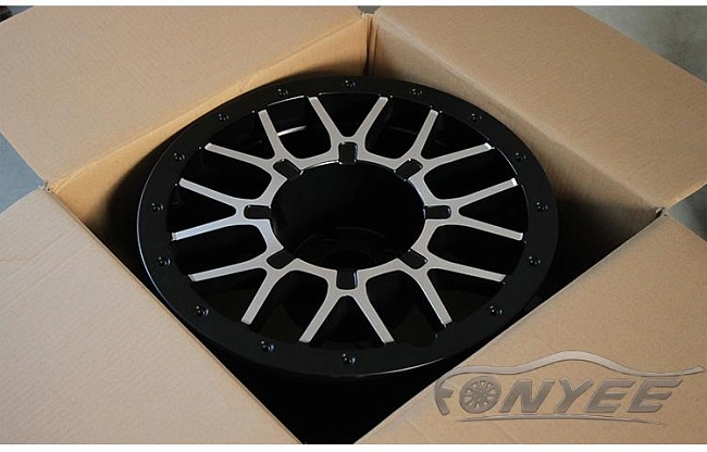 картинка Новые диски R wheels R17 6X139,7 ET-16 J9 черный + серебро магазин  StreetTuning 