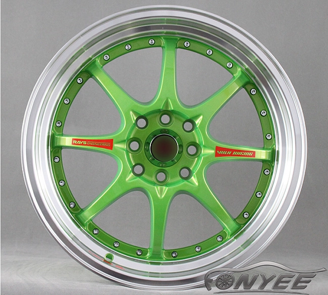 картинка Новые диски RAYS CE28SL R17 4X114,3/4X100 ET38 J7,5 зеленый + полированная полка магазин  StreetTuning 