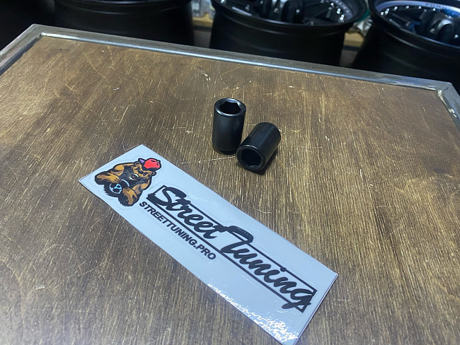 картинка Гайка Starleks 12х1.25, конус, высота 32 мм, под внутренний шестигранник черная магазин  StreetTuning 