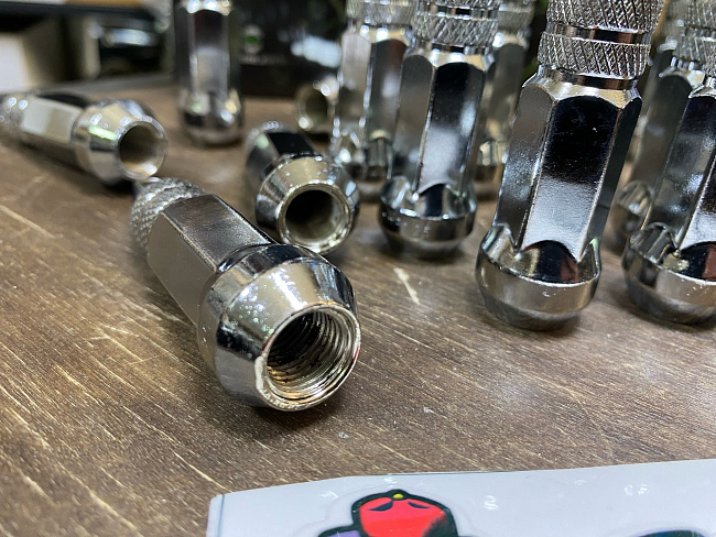 картинка Комплект гаек пики (пули) Starleks, 12х1.25 , цвет хром, 20 шт. магазин  StreetTuning 