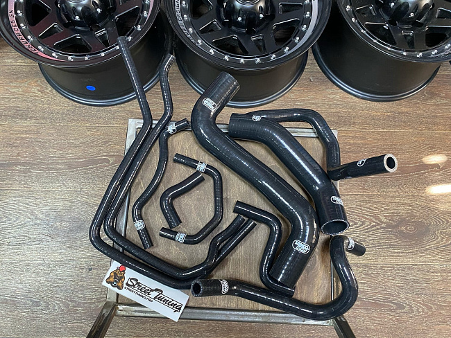 картинка Патрубки системы охлаждения Subaru Impreza WRX STi GRB GH турбо 08+10шт, черные магазин  StreetTuning 