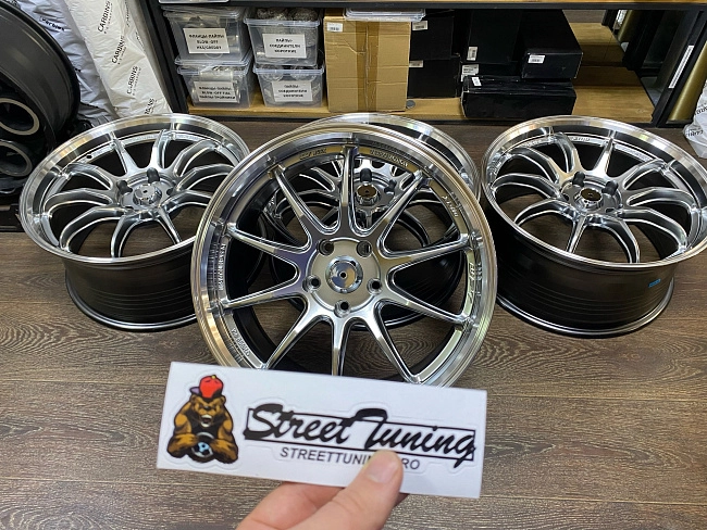 картинка Новые диски RAYS R18 J8.5 ET33 5X114.3, Hyper Black магазин  StreetTuning 