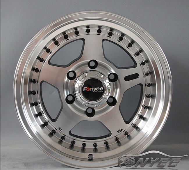 картинка Новые диски MVF-955 R16 6X114,3 ET-10 J8 серебро + черные болтики магазин  StreetTuning 