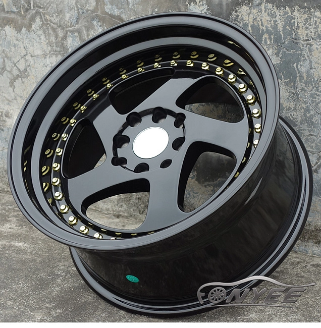картинка Новые диски Rotiform TMB Flat R18 5х100/114,3 ET30 J8,5 черный глянец + золотые болтики магазин  StreetTuning 