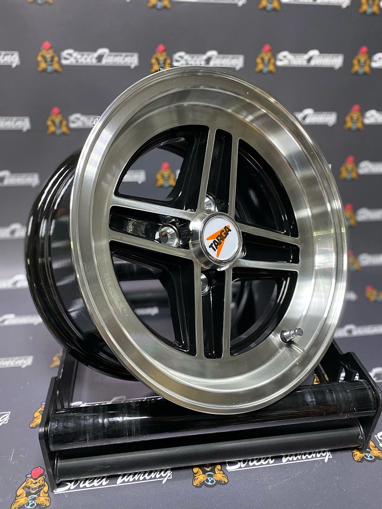 картинка Новые диски Enkei Wheels 471 R13 J7 ET7 4x98 Black + Silver от магазина  StreetTuning