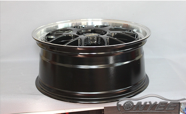 картинка Новые диски BBS LM-R R20 5X114,3 ET43 J8,5 черный глянец + полированная полка магазин  StreetTuning 