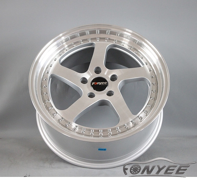 картинка Новые диски Rotiform TMB Flat R19 5х114,3 ET35 J8,5 серебро магазин  StreetTuning 
