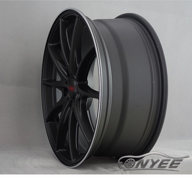 картинка Новые диски Rays G25 R17 5X114,3 ET40 J7 черные матовые + серебристая окантовка магазин  StreetTuning 