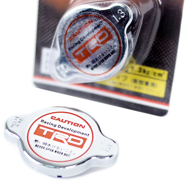 картинка Крышка радиатора TRD 1.3 атм магазин  StreetTuning 