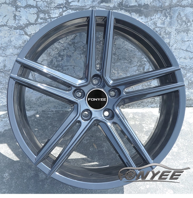 картинка Новые диски Fonyee Sport R20 J9 ET35 5x114,3 черный глянец магазин  StreetTuning 
