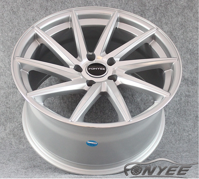картинка Новые диски Vossen CVT-R Replica R18 5X114,3 ET35 J9,5 серебро магазин  StreetTuning 