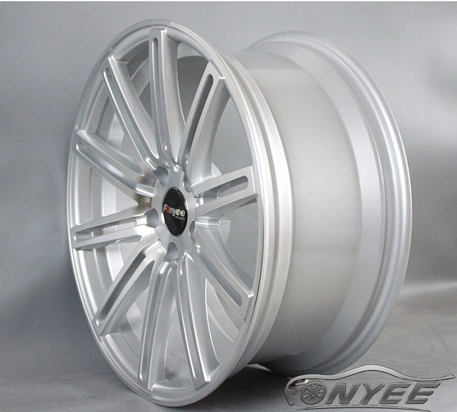 картинка Новые диски Vossen CV4 Replica R19 5X112 ET35 J8,5 серебро магазин  StreetTuning 
