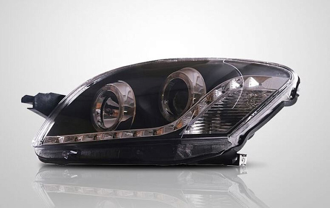 картинка Передние фары для  TOYOTA VIOS 2008-2013 магазин  StreetTuning 
