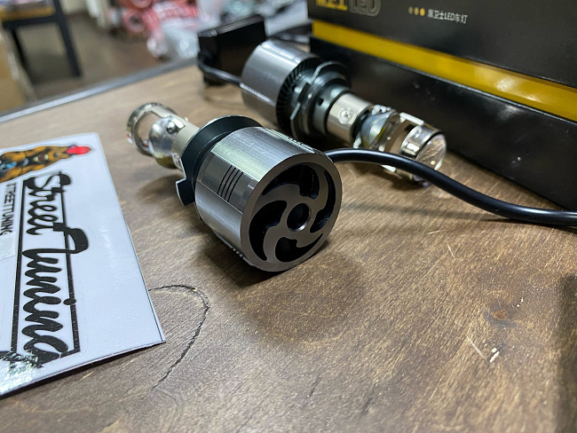 картинка Мини Led лампы - линзы Sanvi - H7 5500к, комплект 2 шт магазин  StreetTuning 