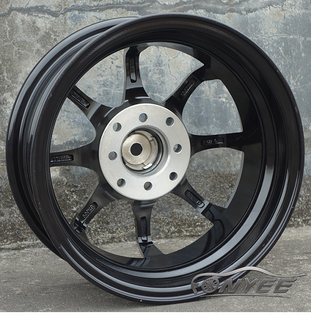 картинка Новые диски RAYS CE28 R14 4X100/X114,3 ET35 J5,5 магазин  StreetTuning 
