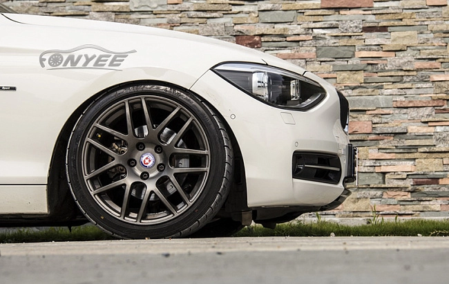 картинка Новые диски HRE P40SC Replika R18 5X120 ET35 J8, черные матовые магазин  StreetTuning 