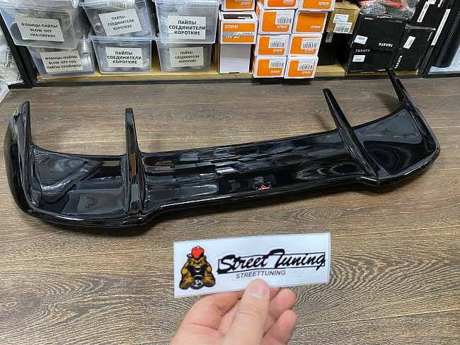 картинка Спойлер на крышу AE DESIGN для Lixiang L7, черный глянец магазин  StreetTuning 