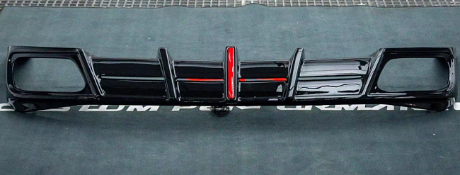 картинка Диффузор на задний бампер для BMW X5 G05 M50i X/S , с стоп сигналом магазин  StreetTuning 