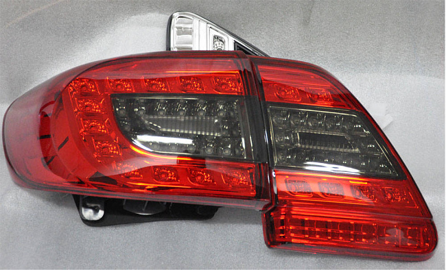 картинка Задние фонари для Toyota Corolla 20011-2013 г затемненные габаритом магазин  StreetTuning 