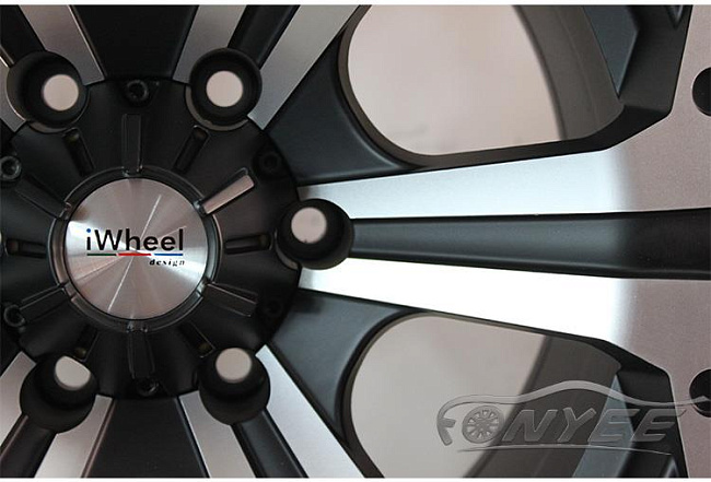 картинка Новые диски Iwheel R17 6X139,7 ET0 J8,5 черный мат + серебро магазин  StreetTuning 