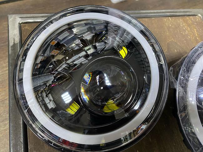 картинка Фары светодиодные 7 дюймов 80W TheBestPartner на ВАЗ 2101, 2102, ЛАДА магазин  StreetTuning 