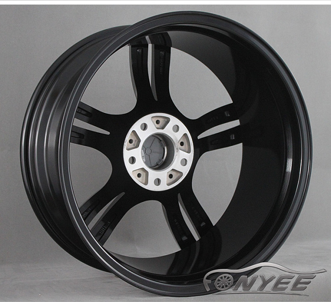 картинка Новые диски BMW F10 style R19 5x120 ET35 J9,5 черный глянец магазин  StreetTuning 