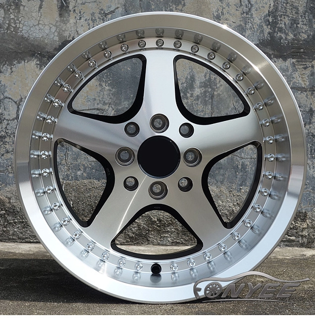 картинка Новые диски Proracing R15 4х114,3-4х100 J8,5 ET25 серебро + черный магазин  StreetTuning 