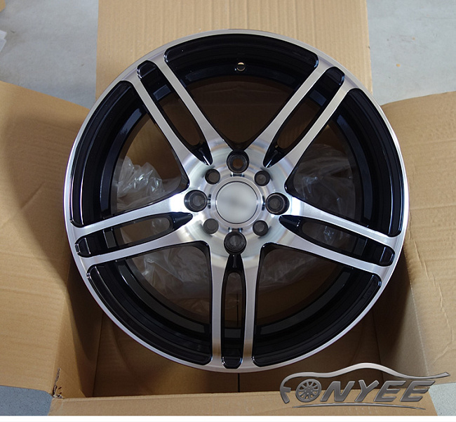 картинка Новые диски Versus R17 5х100/114,3 ET40 J7,5 черный + серебро магазин  StreetTuning 